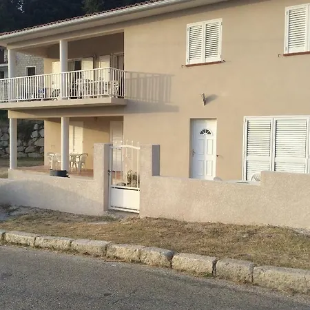 Chez Paul-antoine Et Mattea *