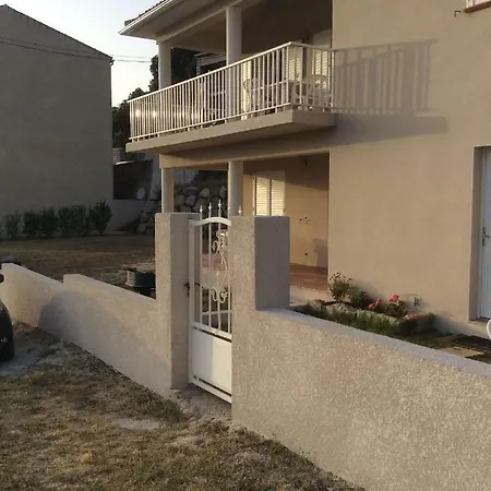Chez Paul-antoine Et Mattea Ferienhaus *