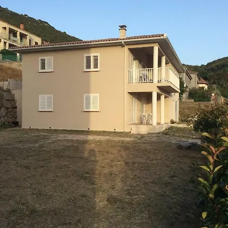 Chez Paul-antoine Et Mattea *